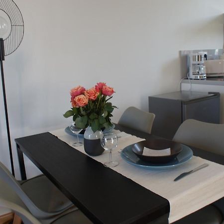 Appartements Cdg Joigny Exteriör bild