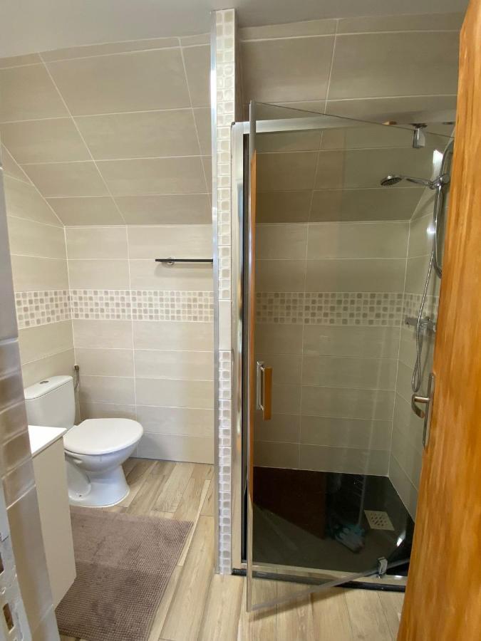 Appartements Cdg Joigny Exteriör bild