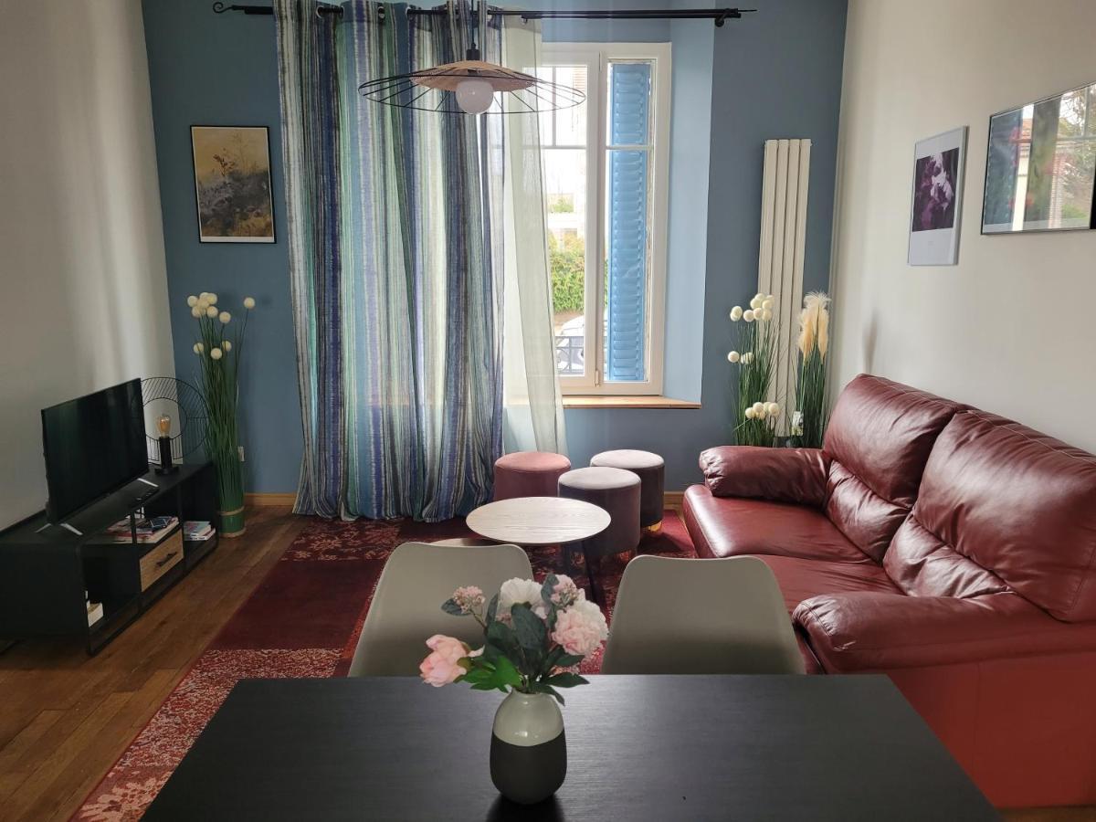 Appartements Cdg Joigny Exteriör bild