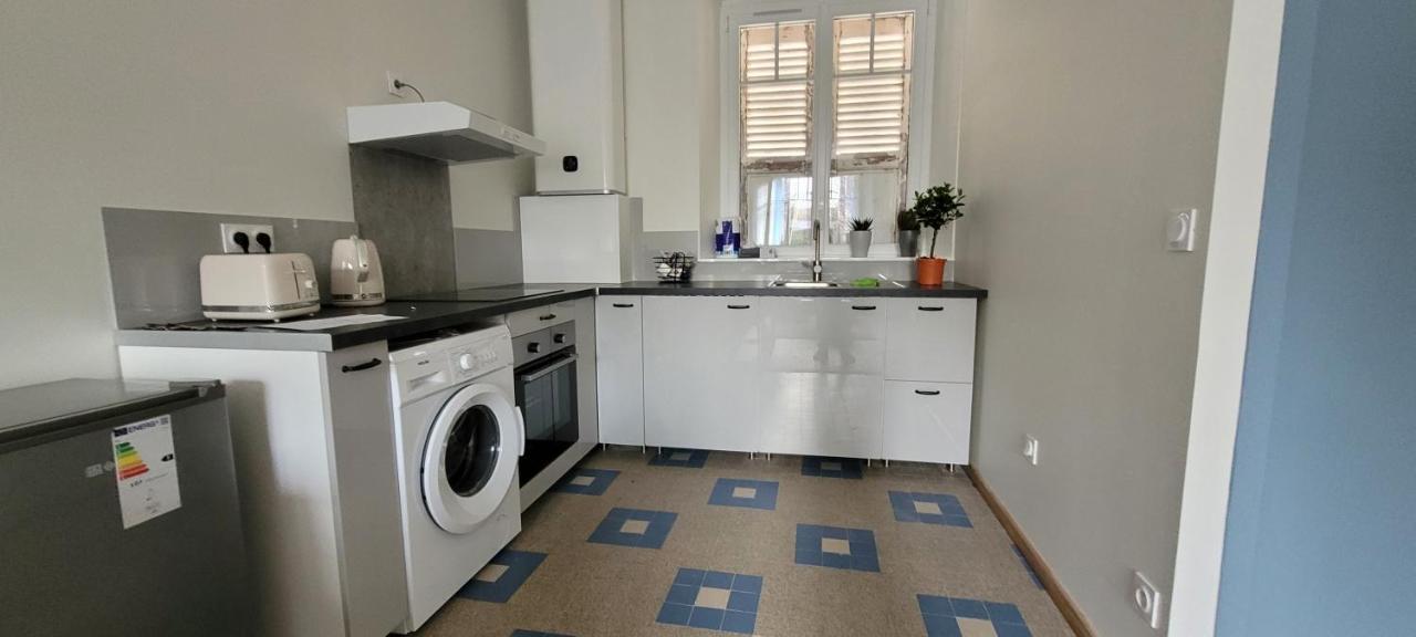 Appartements Cdg Joigny Exteriör bild
